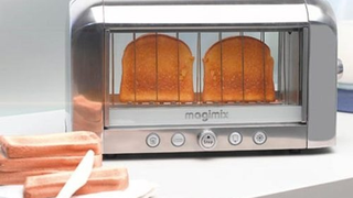 Now You Can Have Perfect Toast Without Trial-and-Error Kitchen Mishaps